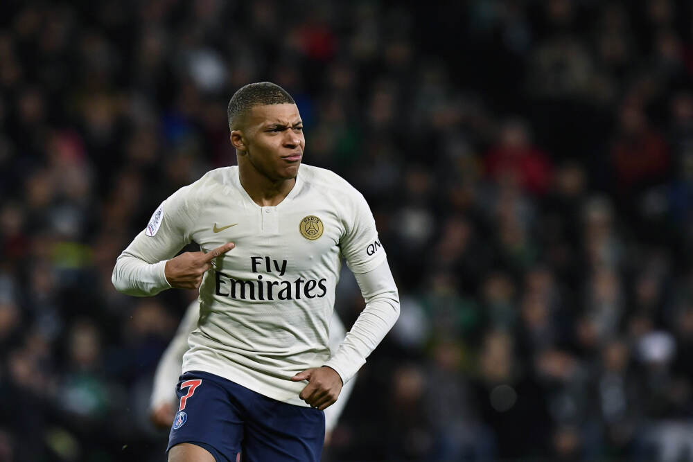 奥萨尔: 会研究录像看对手进攻的小习惯 也分析自己为何被换下